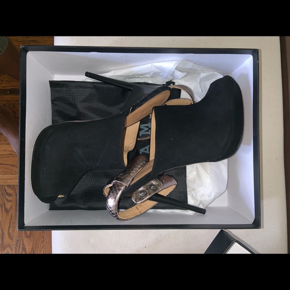 L.A.M.B Booties - Picture 4 of 6